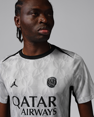 NIKE公式】パリ サンジェルマン (PSG) アカデミー プロ ナイト